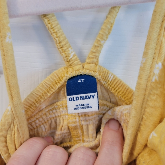 Toddler Girl Old Navy 4T Summer Yellow Romper - Picture 2 of 2
